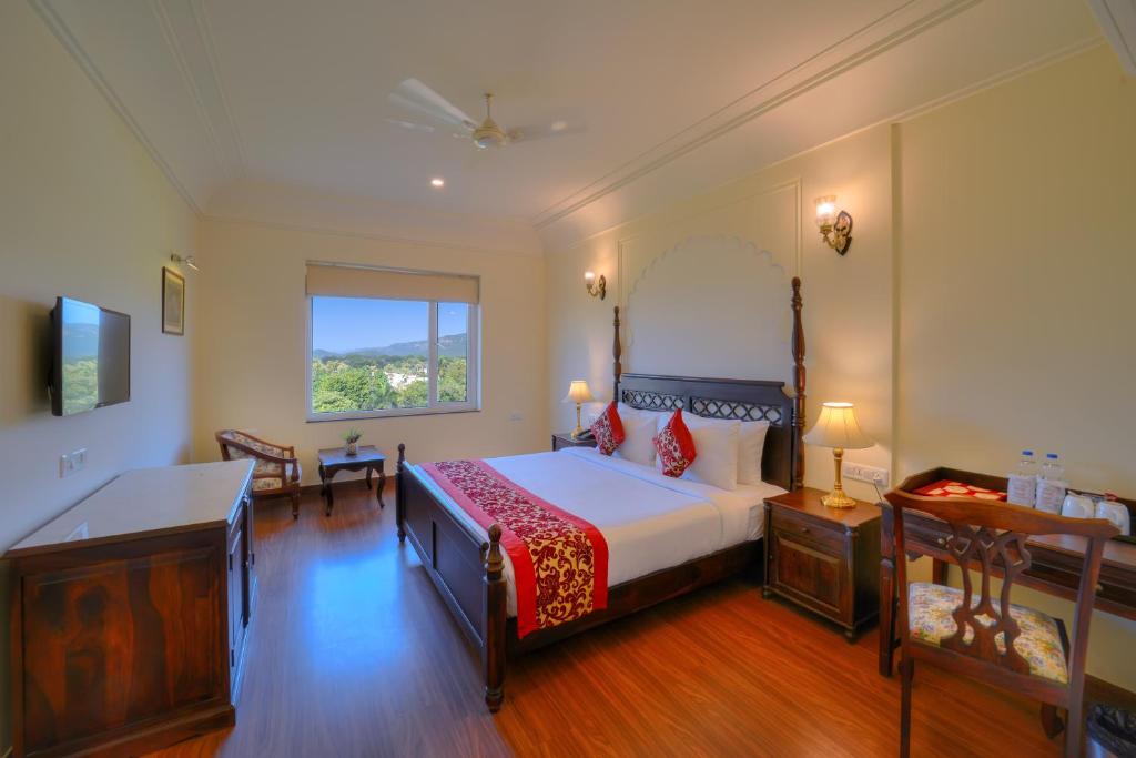 WelcomHeritage Mount Valley Resort Ranthambore 2